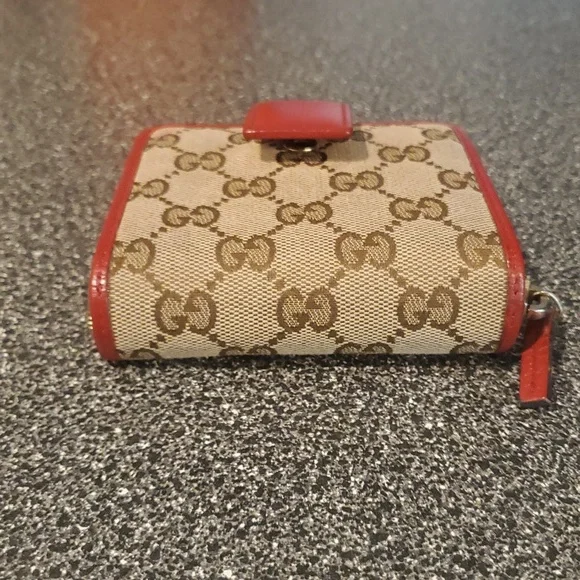 Gucci Monogram Zip-around Wallet - Picture 13 of 13